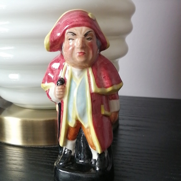 Other - 2/$20🔹Vintage Artone of England Beadle Pirate Barrister Figurine